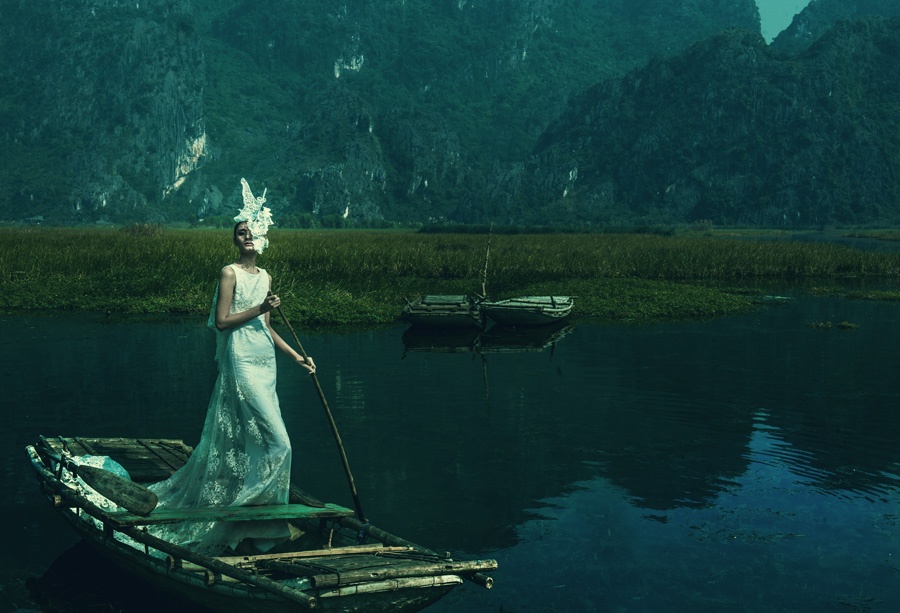 Le Thuy long lay dam da hoi cheo thuyen tren song nuoc hinh anh