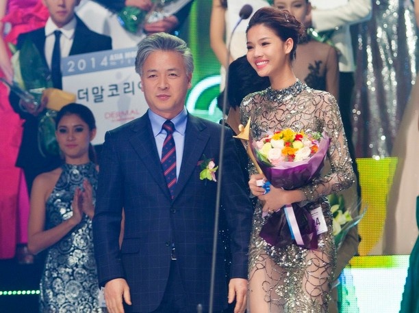 Ky Han doat giai 'Nguoi mau tre chau A 2014' hinh anh