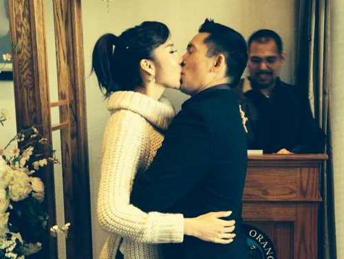 Ngoc Quyen hon chong say dam trong ngay dang ky ket hon hinh anh