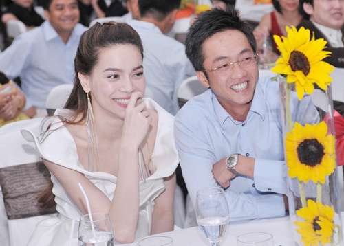 Ha Ho khong de tam chuyen danh phan hinh anh