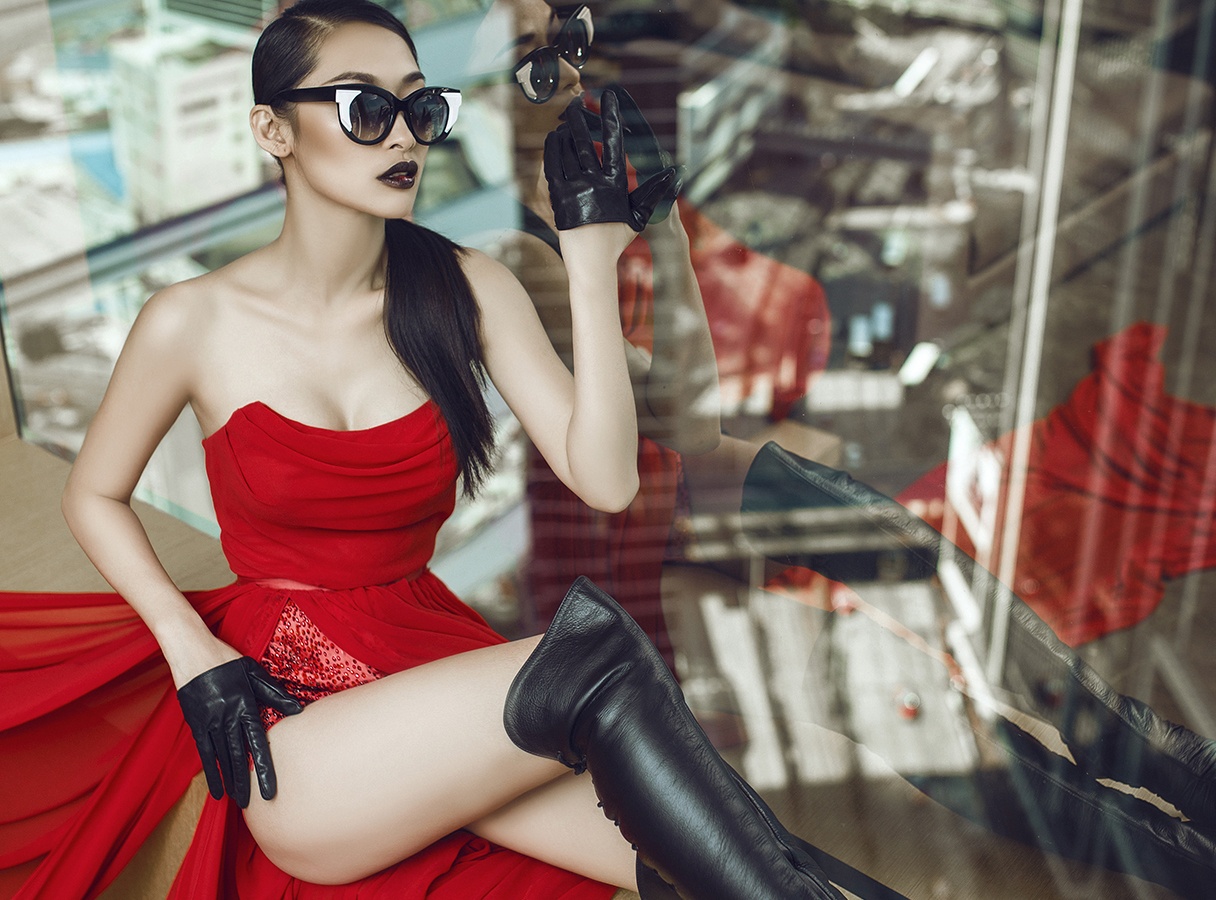 Quynh Thy nong bong o Hong Kong hinh anh