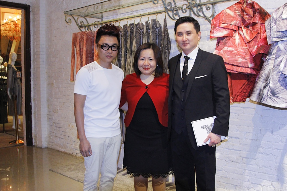 Chu tich Hiep hoi thoi trang chau A khen ngoi NTK Cong Tri hinh anh