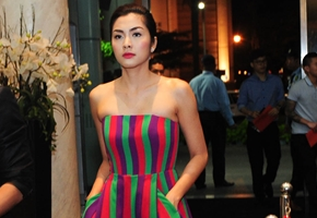 Ha Tang vai tran goi cam dan dau top sao mac dep tuan qua hinh anh