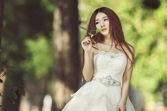 Hot girl Ivy lam co dau goi cam hinh anh