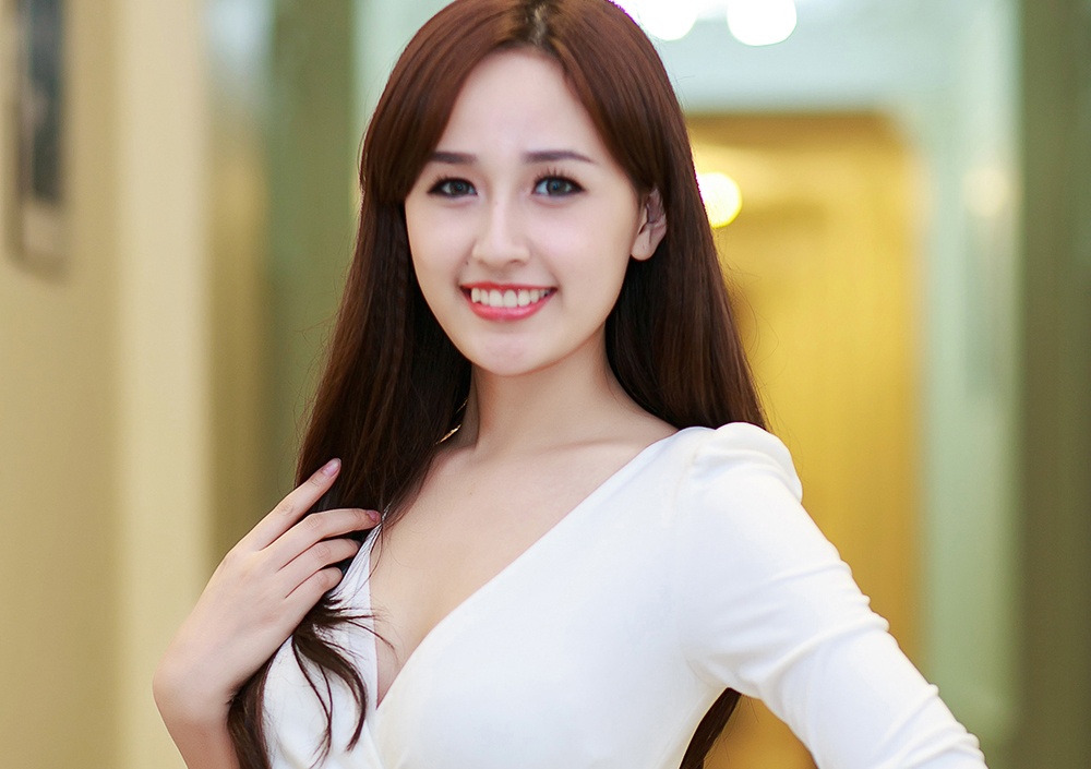 Mai Phuong Thuy giai toa tin chua tot nghiep dai hoc hinh anh