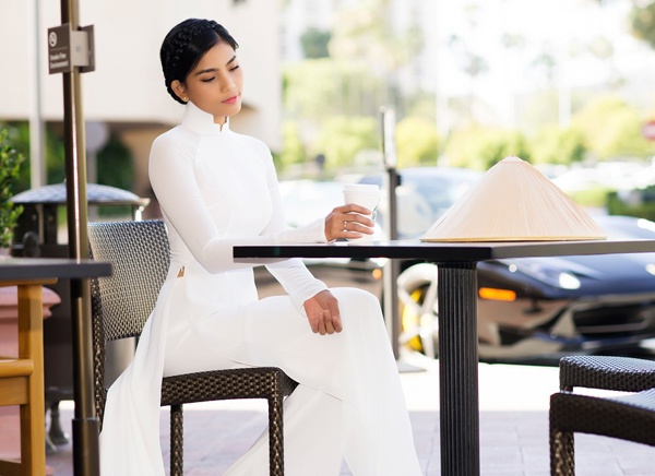 Truong Thi May - We love VietNam! hinh anh