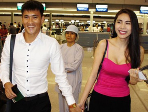 My nhan Viet chuong gu thoi trang goi cam o san bay hinh anh