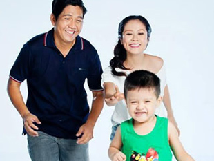 Nhung gia dinh kieu mau cua showbiz Viet hinh anh