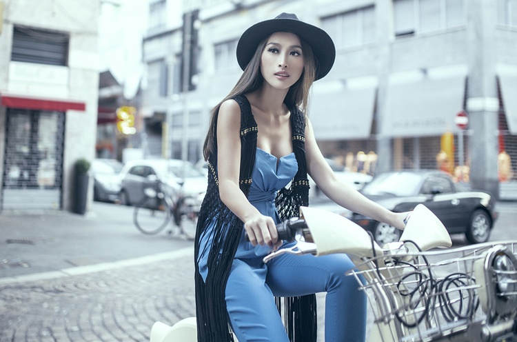 Quynh Thy dien street style sanh dieu tren duong pho Milan hinh anh