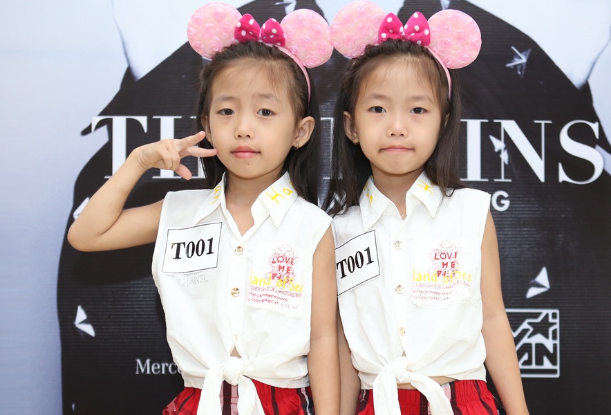 Mau nhi song sinh gay chu y khi casting show Do Manh Cuong hinh anh
