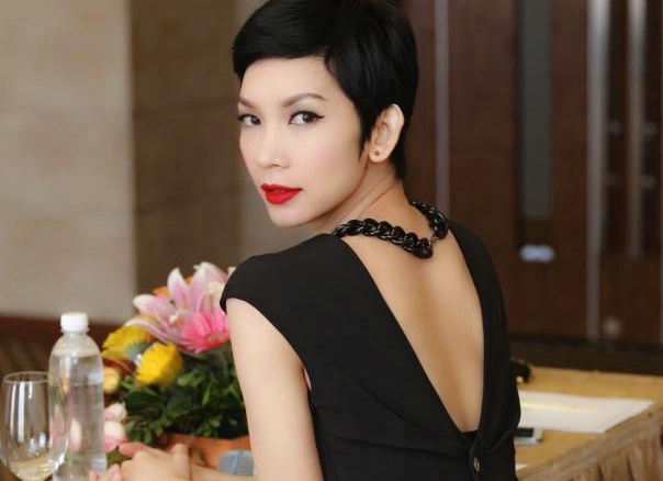 Xuan Lan mo hoc vien dao tao nguoi mau chuyen nghiep hinh anh