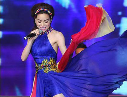 Ao yem goi cam tai xuat Vbiz cung cac my nhan hinh anh