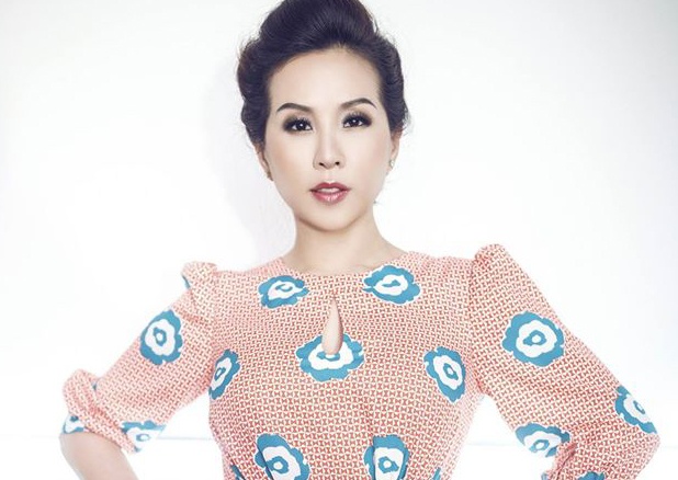 Quy ba Thu Hoai tu choi thi Mrs Universe 2014 hinh anh