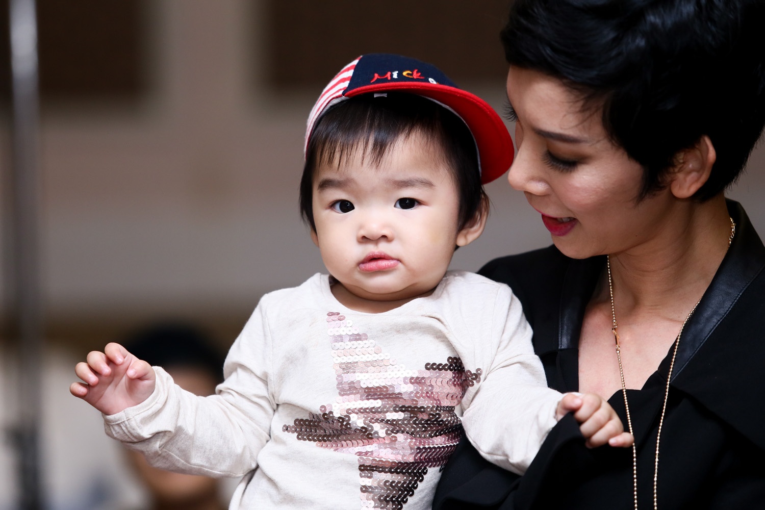 Con gai Xuan Lan theo chan me di cham thi Next Top Model hinh anh