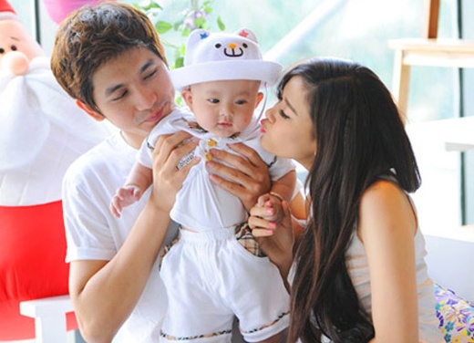 Sao Viet ke chuyen sinh con dau long hinh anh