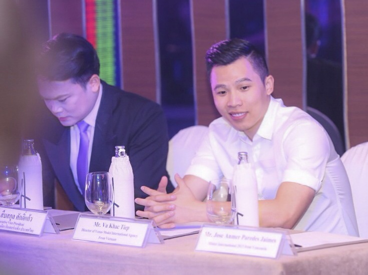 Vu Khac Tiep lich lam ngoi ghe nong Mr. Thailand hinh anh