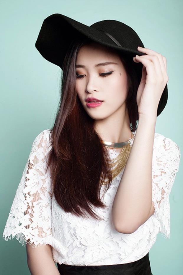 Đông Nhi là một trong số hiếm ca sĩ nổi lên nhờ thế giới ảo và tồn tại đến ngày hôm nay và có lượng fan đông đảo nhất nhì showbiz.