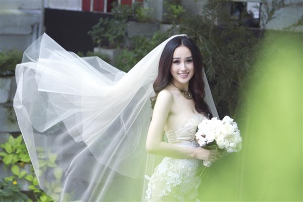 Mai Phuong Thuy vuong nghi van da ket hon vi tam thiep moi hinh anh