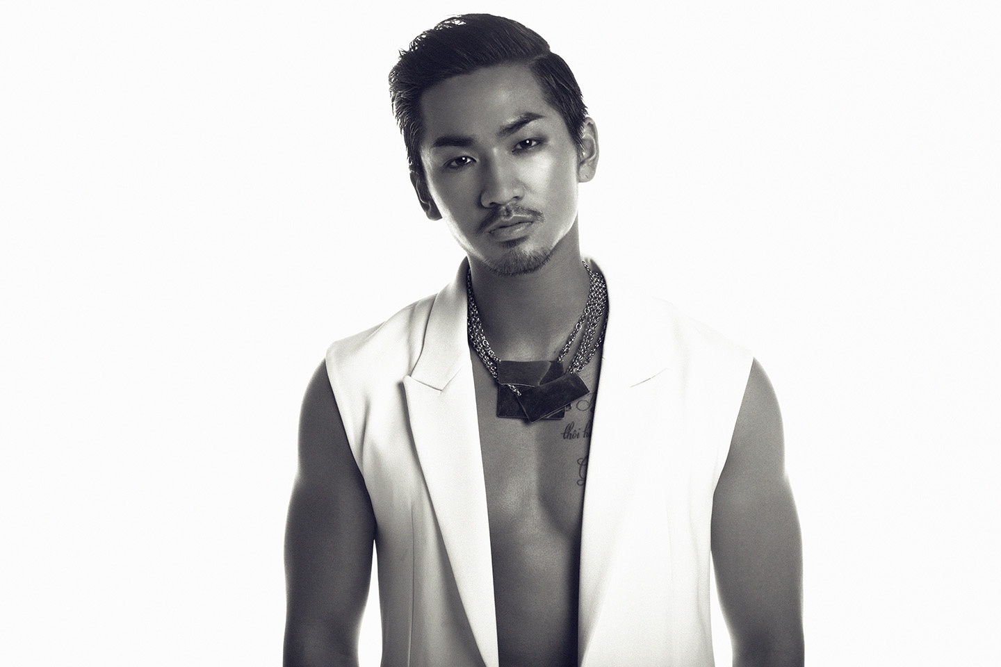 Trai xinh gai dep Next Top Model khoe chan thon dang chuan hinh anh