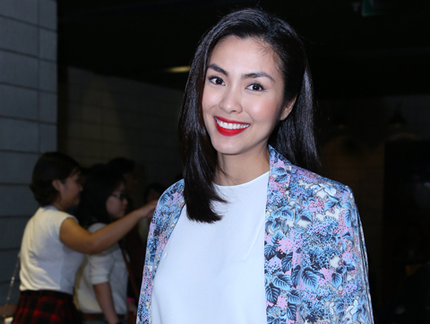 Ha Tang - Ha Ho mac sanh mot dan dau top 10 sao dep tuan hinh anh