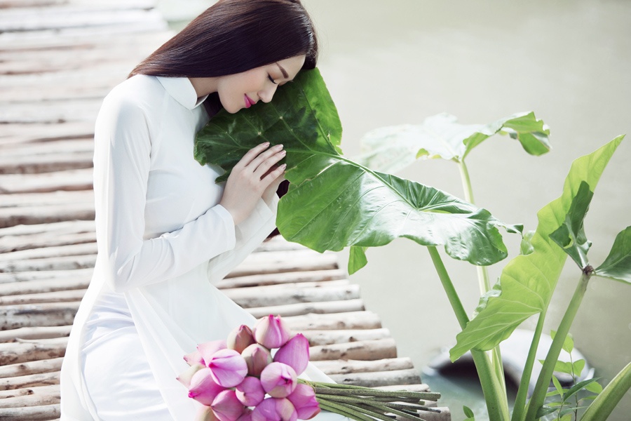 Khanh My nen na ao dai sau su co lo anh nhay cam hinh anh