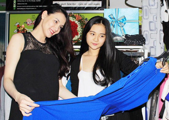 Trang Nhung co bau 2 thang voi ban trai dai gia hinh anh