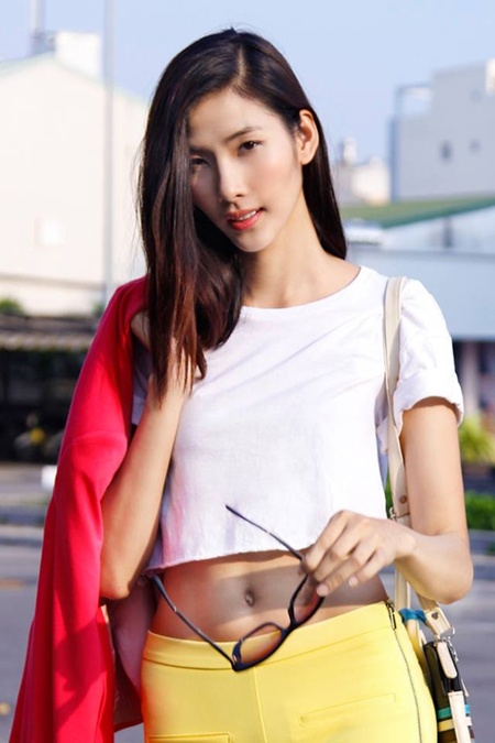 Quán quân Next Top Model 2011 - Hoàng Thùy.