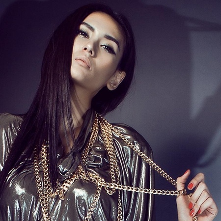 Siêu mẫu Hoàng Yến.