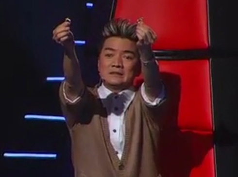 Nhung thi phi cua Dam Vinh Hung khi ngoi ghe nong hinh anh