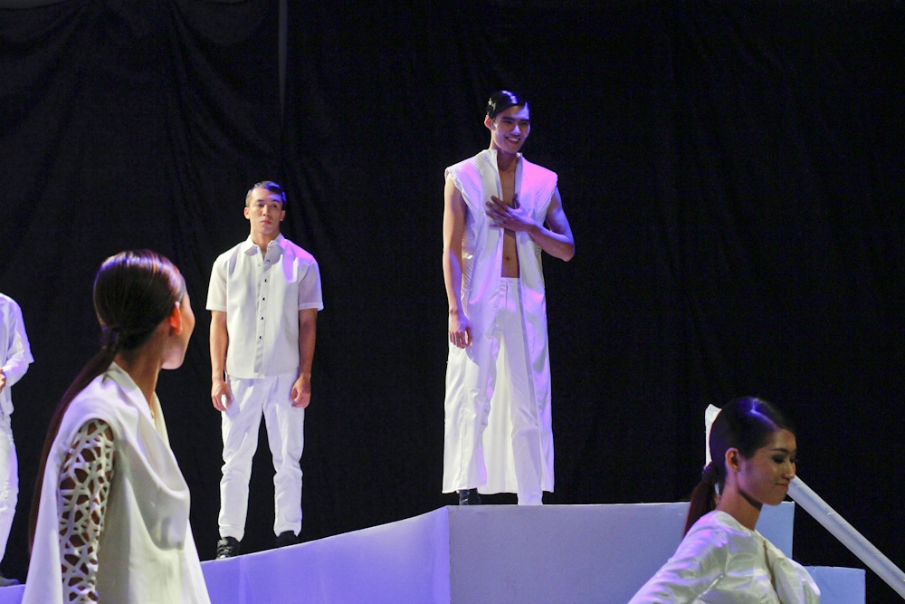 'Nang tho' cua Do Manh Cuong thang thu thach catwalk hinh anh