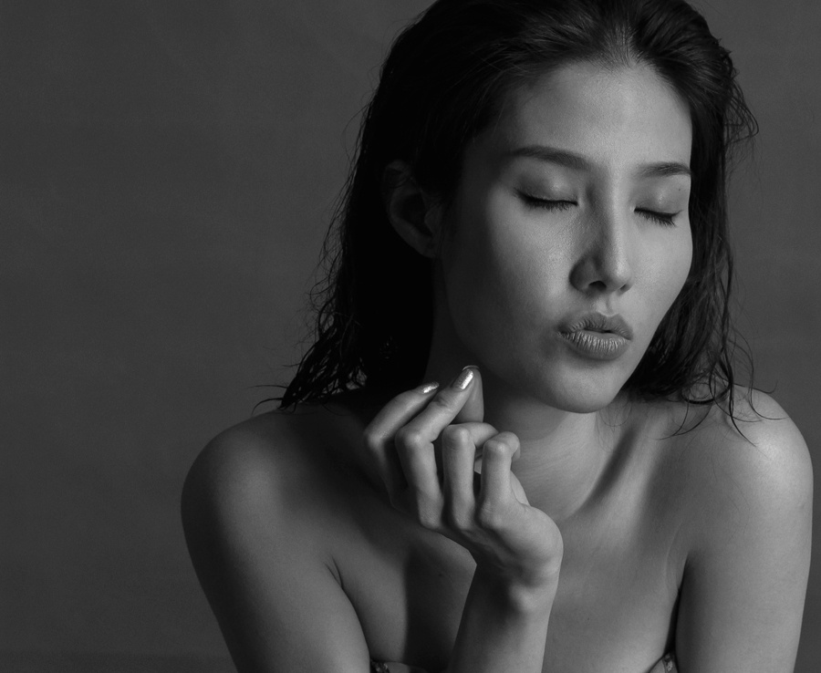 Diem My goi cam voi ao ngu hai day mong tang hinh anh