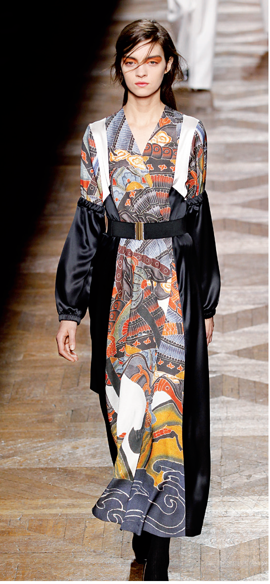 Cảm hứng Nhật Bản trong show diễn của Dries van Noten.