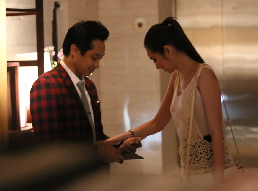 Chong Viet kieu sap cuoi dua don Truc Diem chay show hinh anh