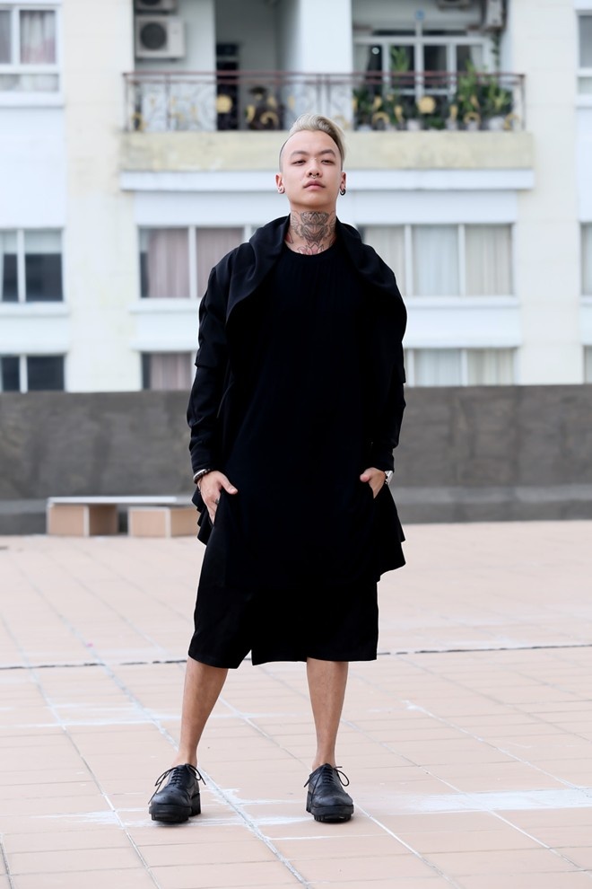 Nguyễn Thanh Hoàng sinh năm 1991, sống và làm việc tại TP.HCM. Khác với các tín đồ thời trang khác, Thanh Hoàng ưa chuộng phong cách hiphop và những hình xăm. Tại vòng casting trực tiếp, chàng trai này gây ấn tượng với những hình xăm độc đáo ở cánh tay, cổ. 