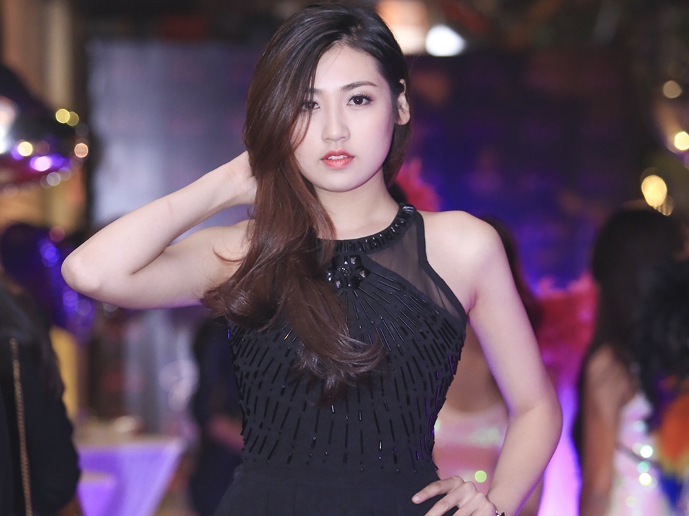 A hau Tu Anh tang can van tu tin noi bat o su kien hinh anh