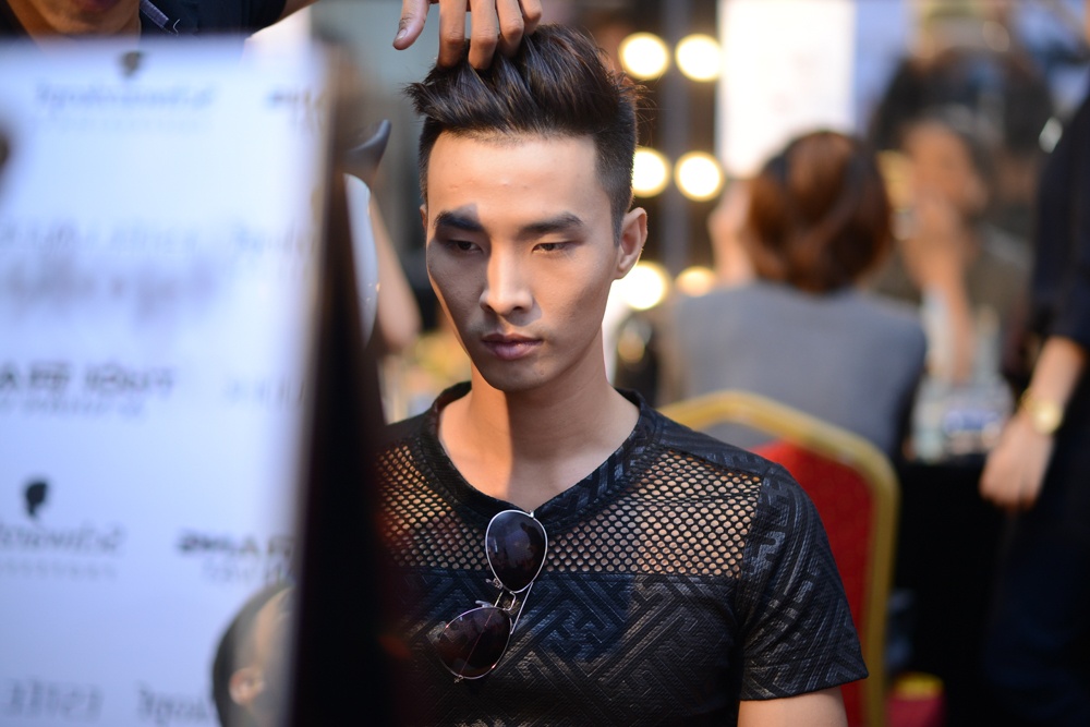 Mau nam Viet ban ron to son diem phan sau san dien hinh anh