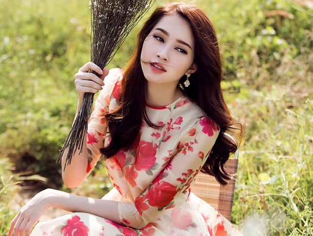 Hoa hau Dang Thu Thao ngoi ghe nong Fashionista Vietnam hinh anh
