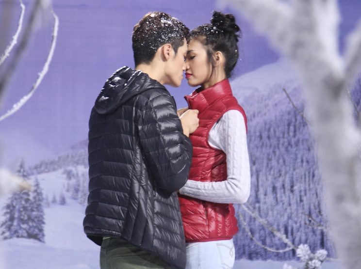 ‘Gai que’ Oanh Nguyen khoc nuc no khi phai hon doi thu hinh anh