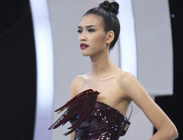 Xuan Lan bi chui tham te khi cuu Nguyen Oanh Next Top Model hinh anh