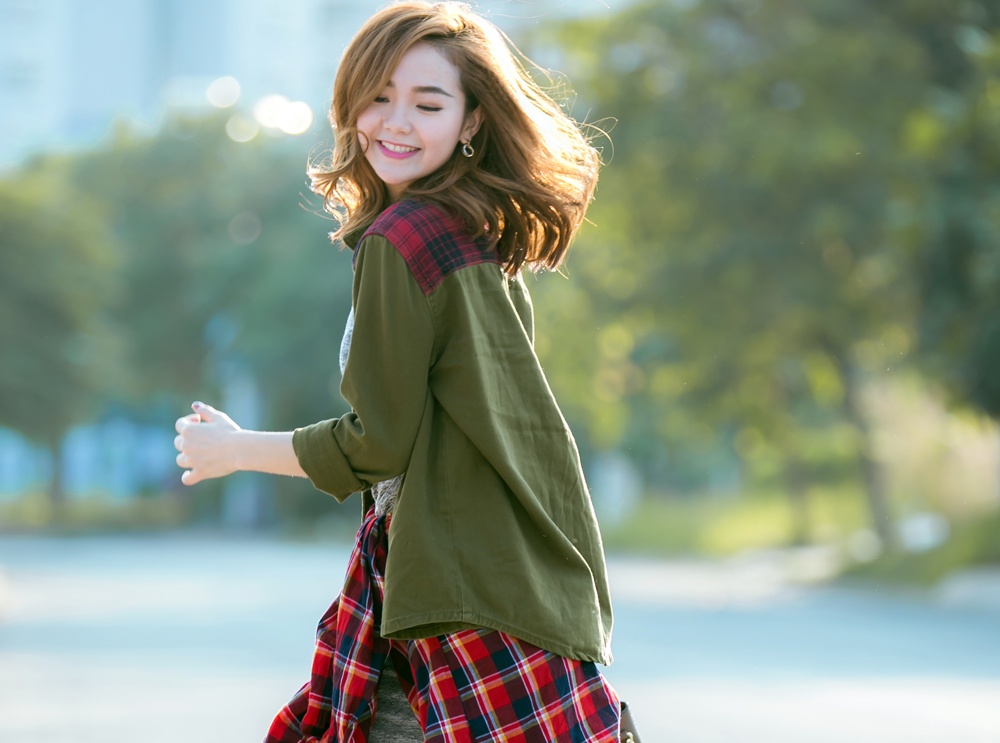 7 set trang phuc doi thuong cuc chat cua Minh Hang hinh anh