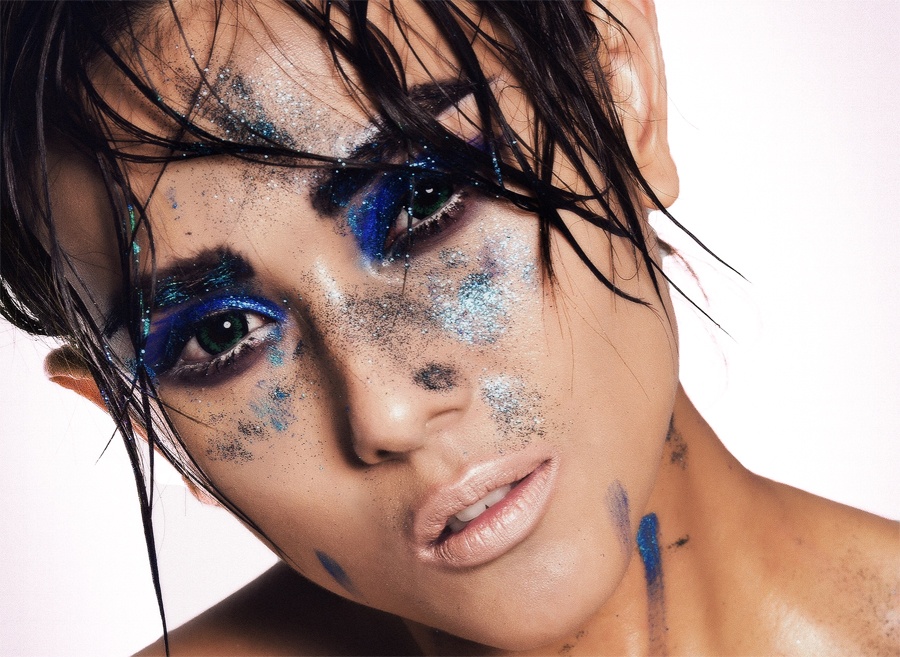 Vo Hoang Yen bien hoa tu trong treo den hoang da hinh anh