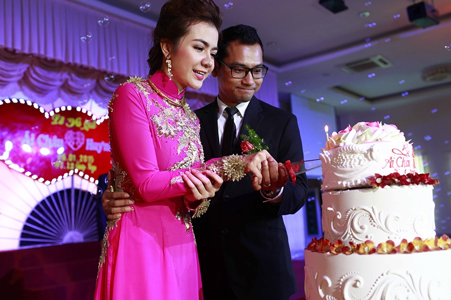 Dam cuoi binh dan cua Huynh Dong - Ai Chau o mien Tay hinh anh