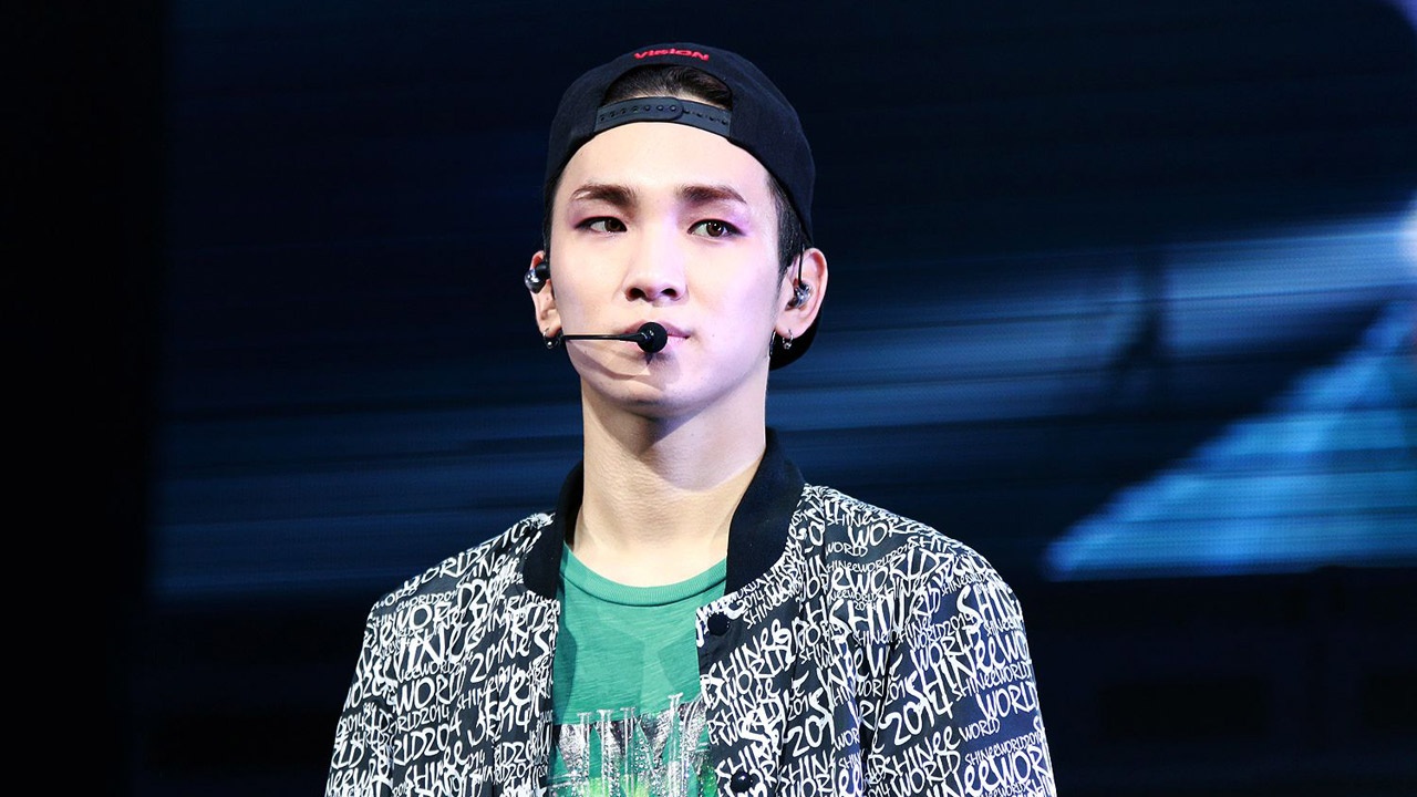 Trước khi nổi tiếng cùng SHINee, Key từng là vận động viên của đội tuyển lướt ván quốc gia. Từ bỏ công việc đã gắn bó với mình nhiều năm, Key quyết định theo đuổi niềm đam mê ca hát, nhờ đó, các fan Kpop mới có một nhóm nhạc tài năng và toàn diện như SHINee ngày nay.