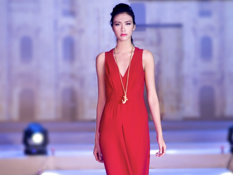 Nguyen Oanh lanh lung catwalk giua dan Next Top Model hinh anh