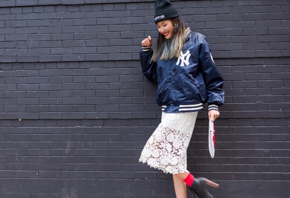 Hoang Thuy mix do ngau hung khi dao pho New York hinh anh