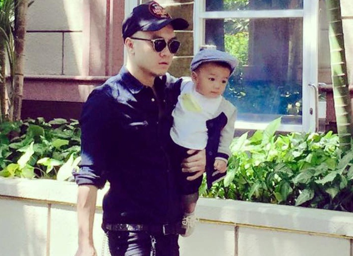 Con trai nuoi mac sanh dieu giong Do Manh Cuong hinh anh