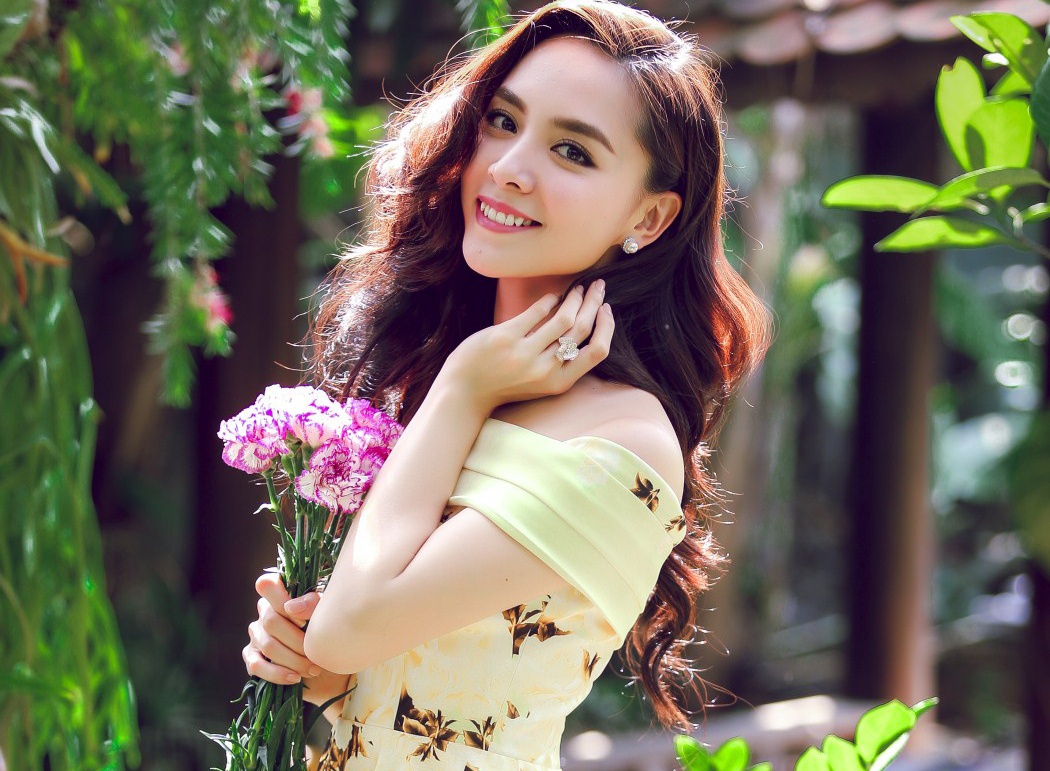 A hau Thien Ly diu dang duoi nang phuong Nam hinh anh