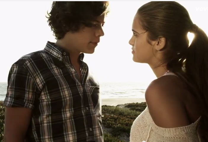 What Makes You Beautiful - One Direction hinh anh