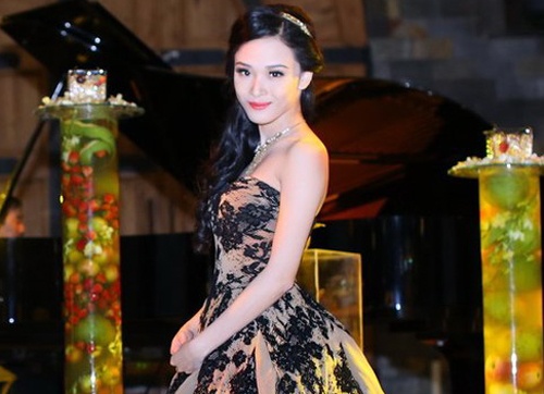 Nhung lan mac dep o cac su kien giai tri cua Phuong Nga hinh anh