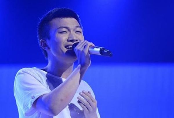 Clip chang trai hat 'giong mai' hay hon ca con gai gay sot hinh anh